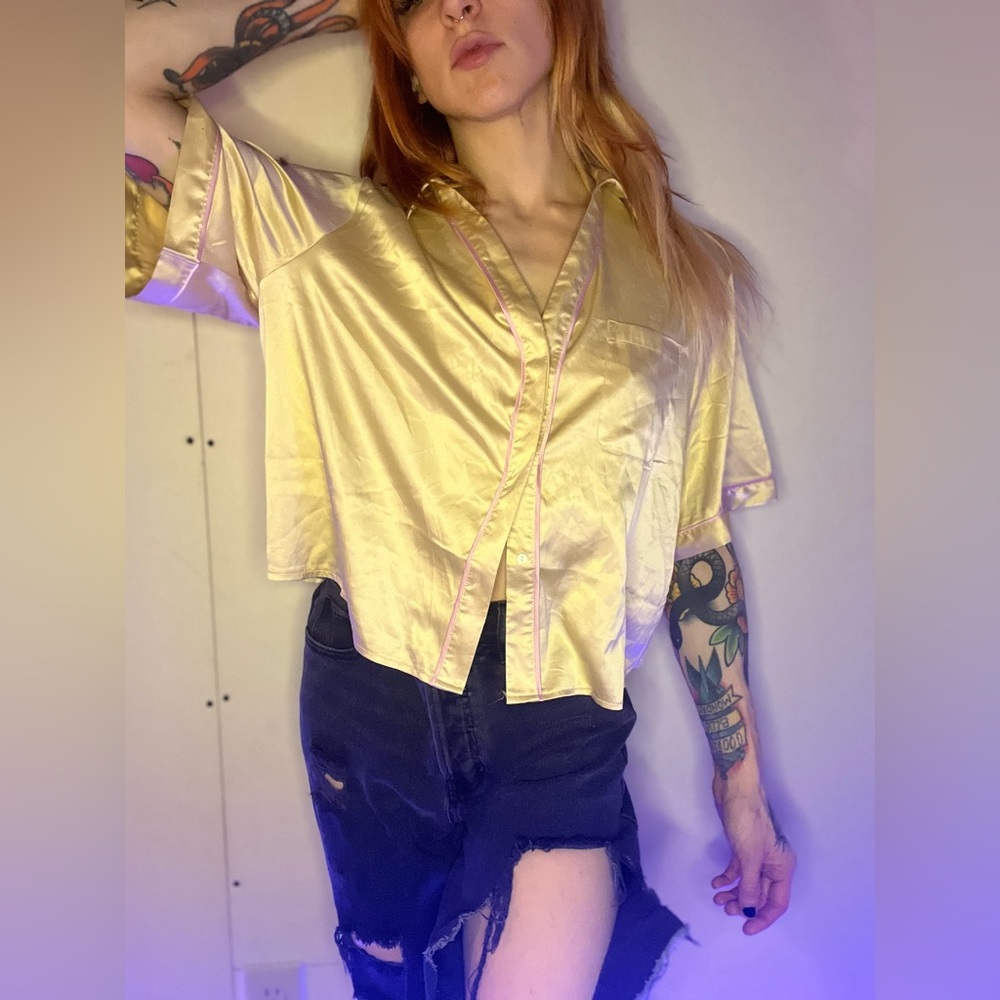 Parade Top